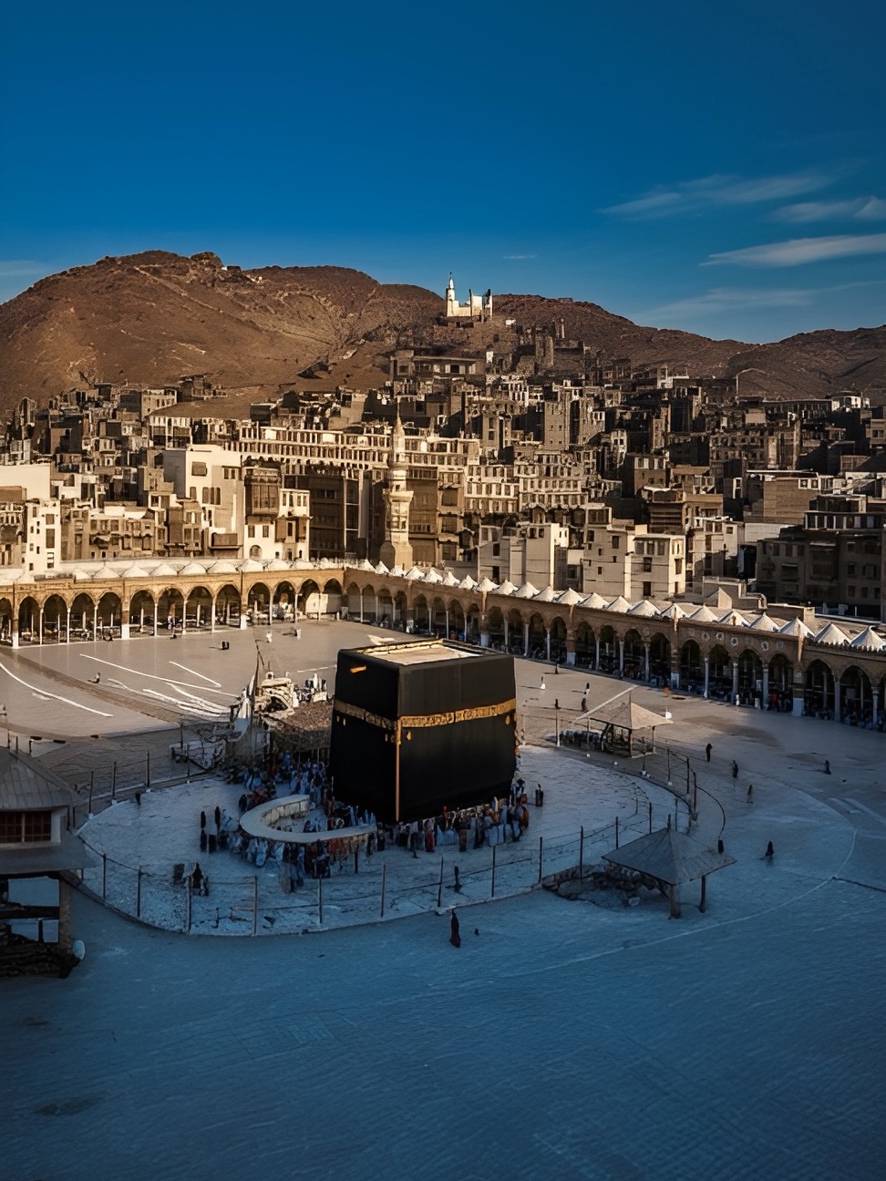 Bu fotoğraf Engin Uzun tarafından restore edip yüksek çözünürlüklü hale getirilmiştir. Kabe Fotografı